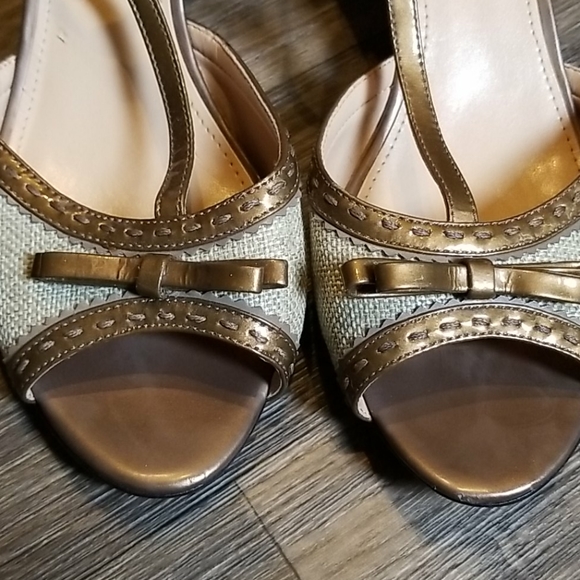 Circa Joan & David Shoe - Picture 4 of 6